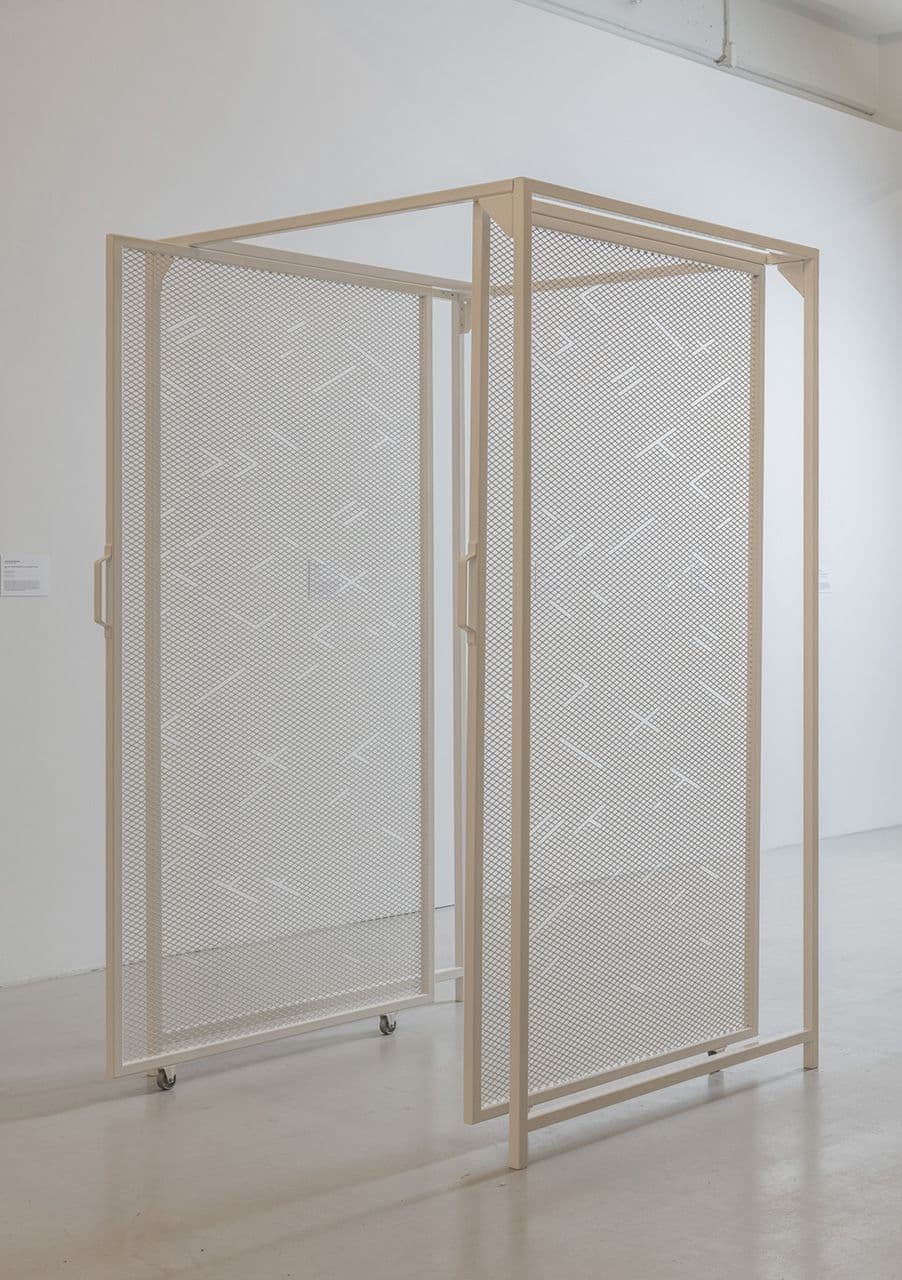 Image from the project "Rencontres" by Chloe Desjardins